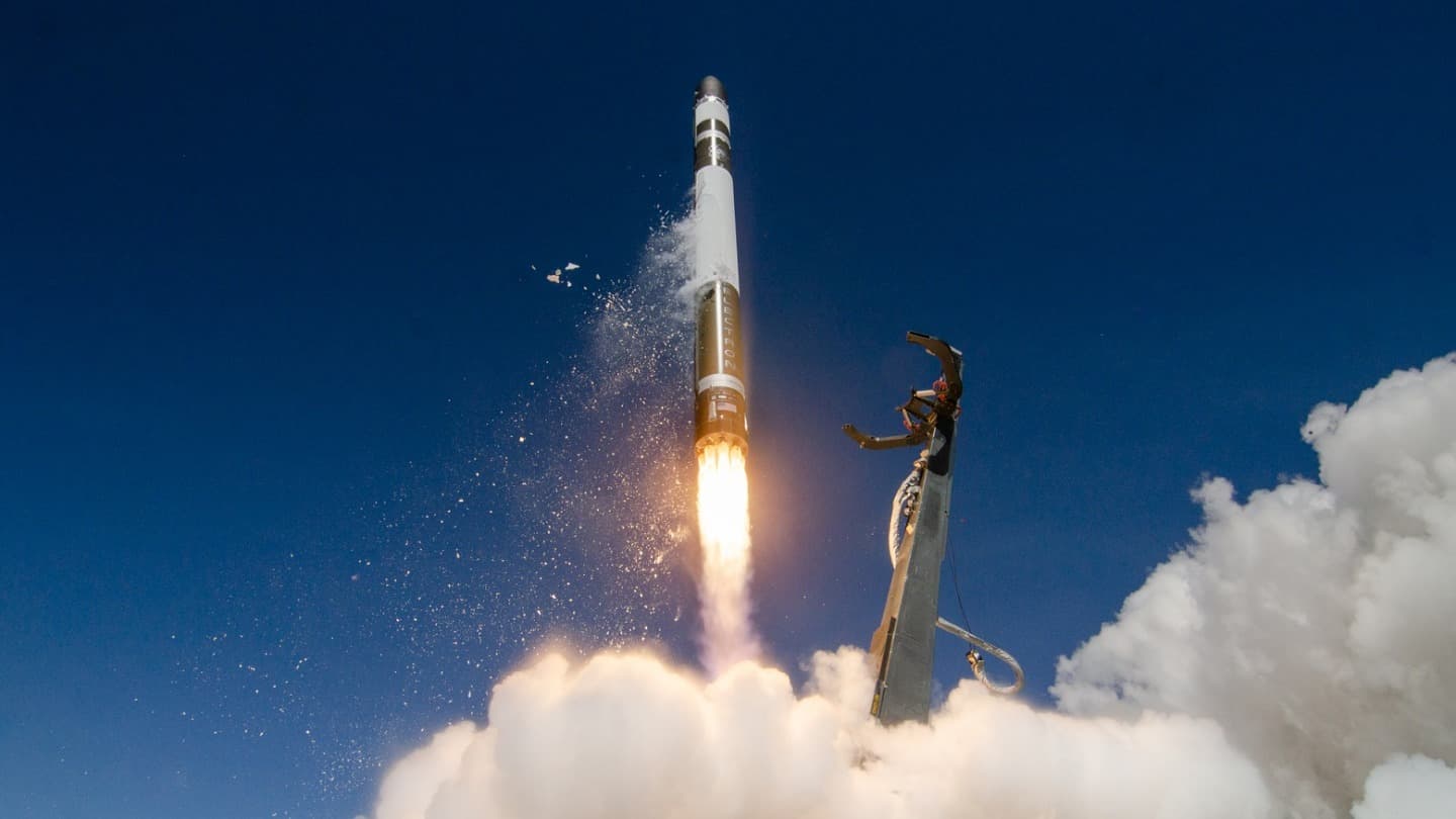 Společnost Rocket Lab oficiálně vstupuje na burzu