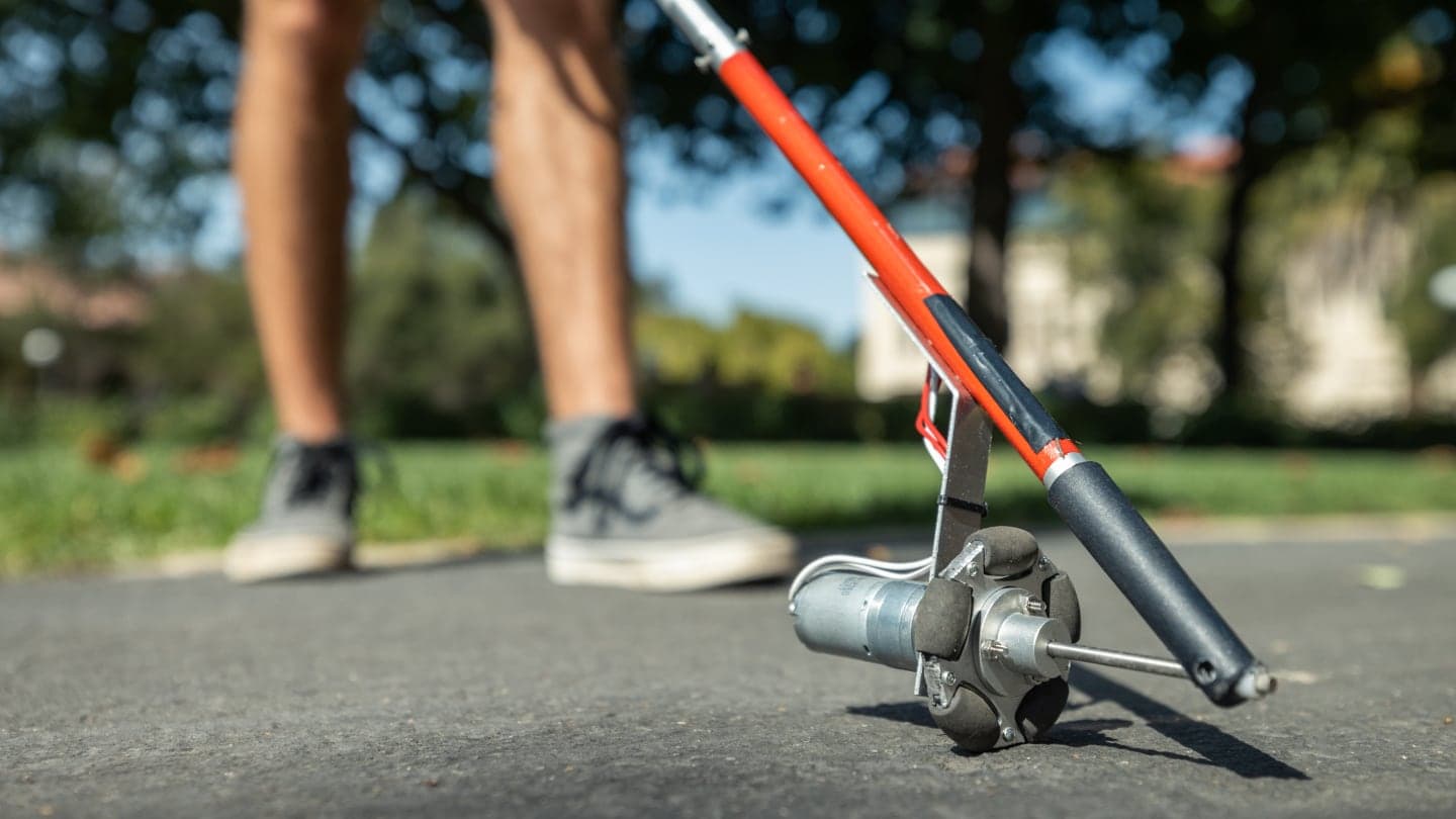 Chytrá slepecká hůl od Stanfordovy univerzity