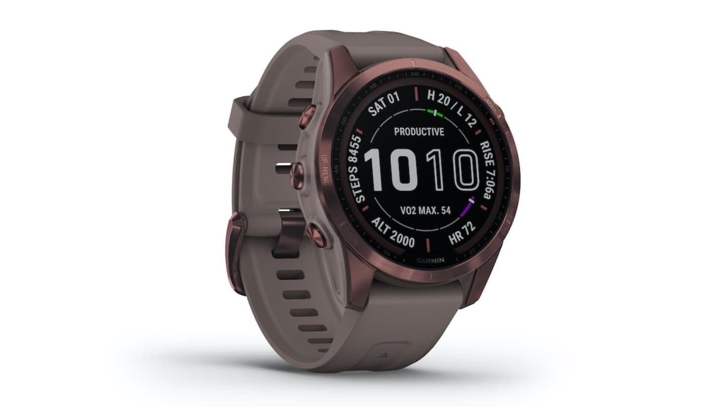 Garmin Fénix 7 má taktéž variantu Sapphire Solar