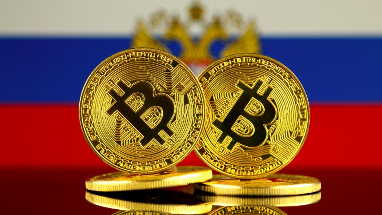Rusové navrhli plošný zákaz kryptoměn