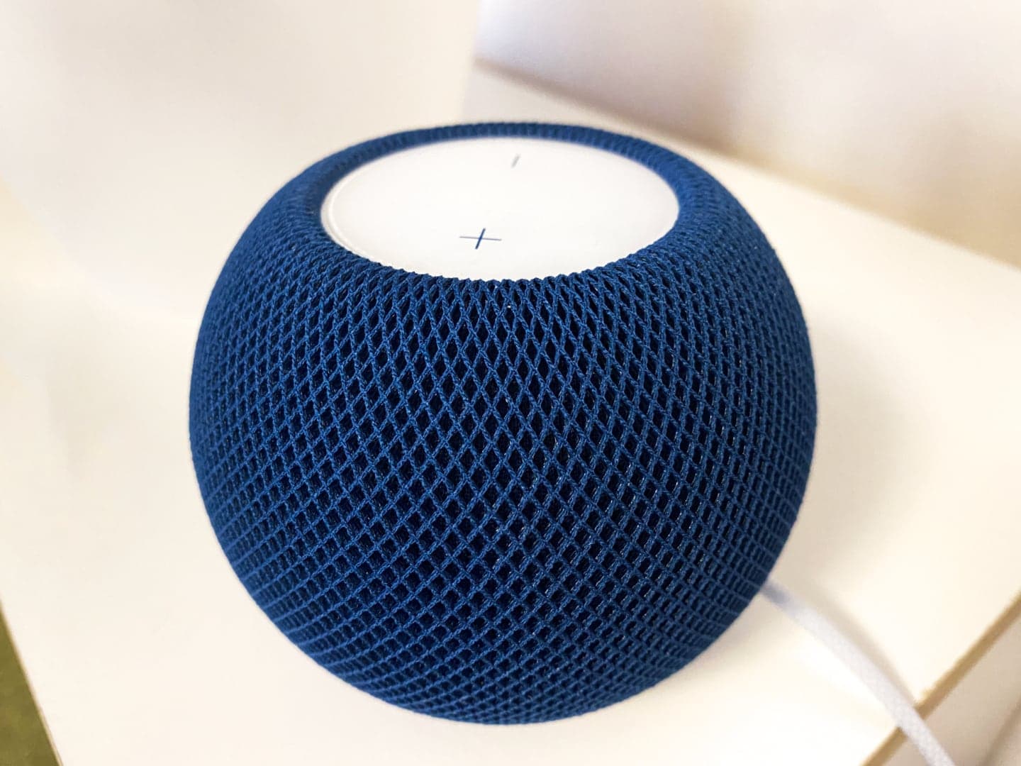 Apple HomePod mini recenze