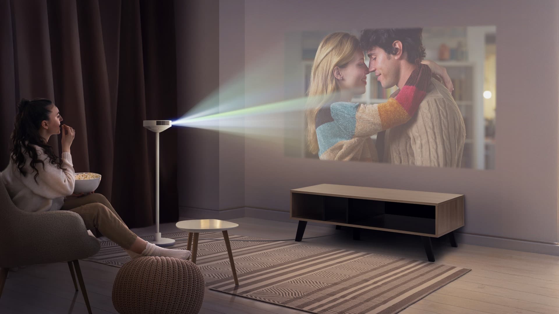 V nenápadné lampě od LG je skrytý projektor s FullHD rozlišením | foto: LG