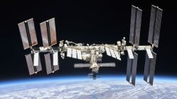 Dva astronauti uvázli na ISS. Možná tam budou muset zůstat až do února