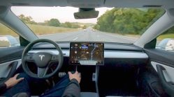 Tesla vs. ochrana soukromí. Budete šokování, co všechno o vás automobilka ví