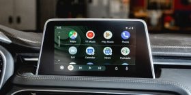 Populární YouTube zamíří do Android Auto. A Google má v rukávu i další esa