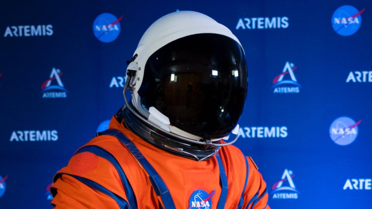 Skafandr NASA pro přistání na Měsíci