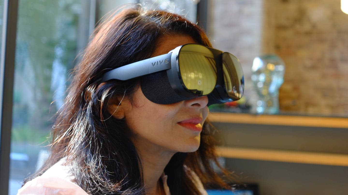 HTC Vive Flow