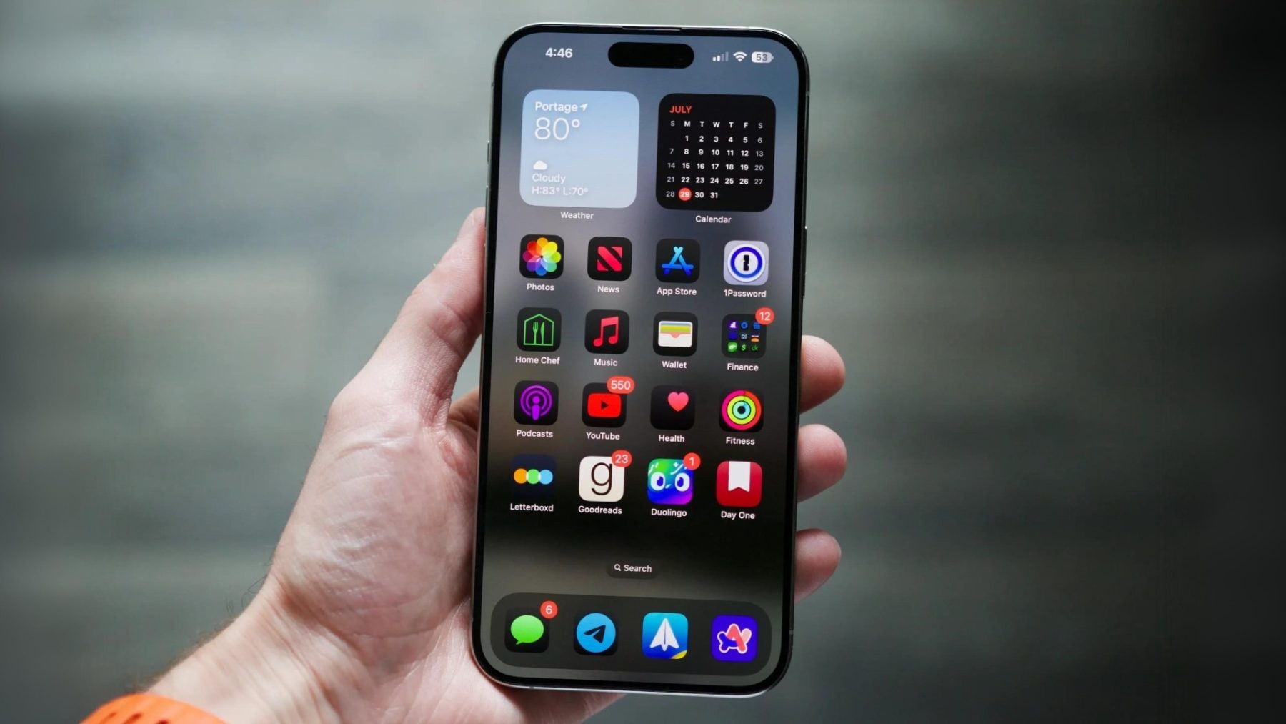 IPhone 15 Pro Max Ios 18 obr1