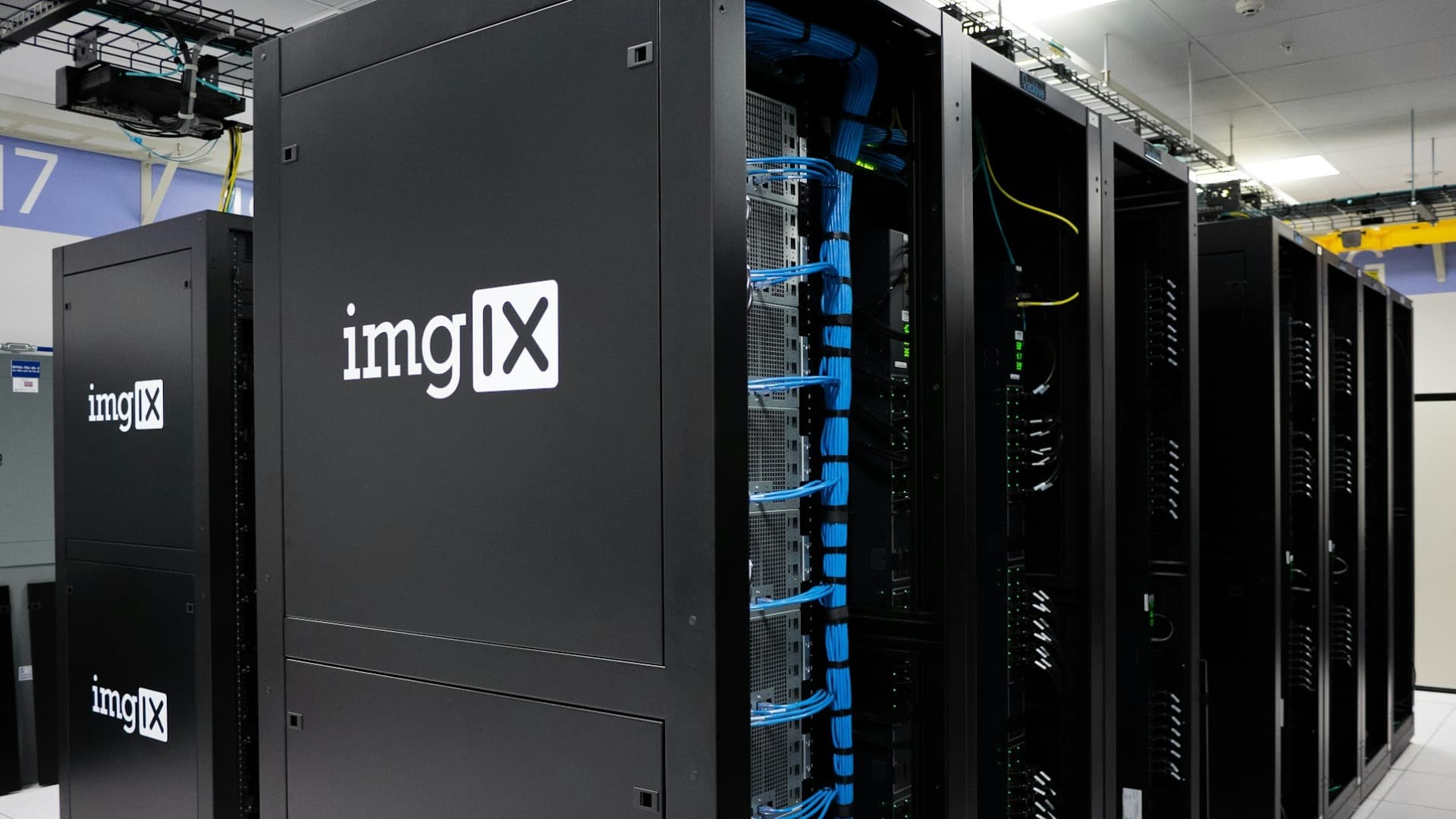 Moderní datové centrum | foto: Unsplash