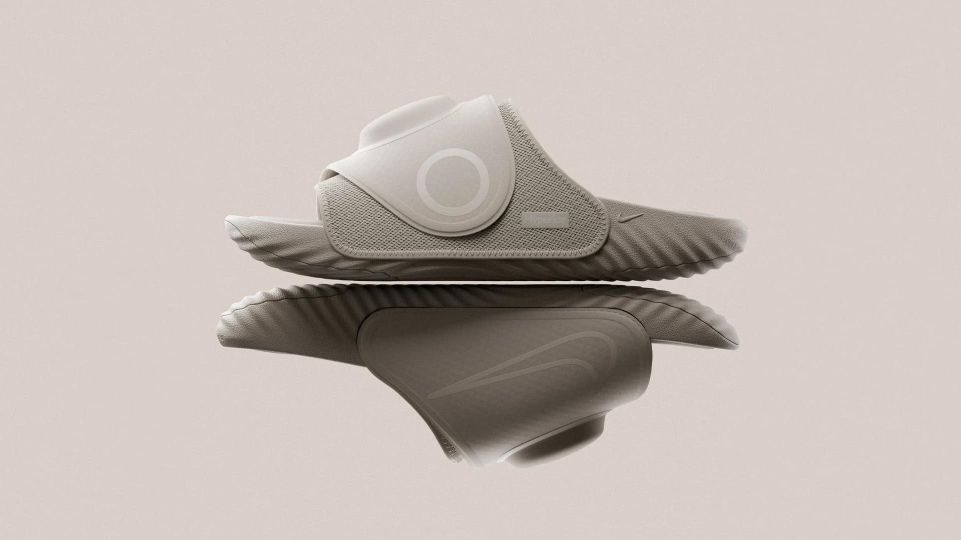 Chytré pantofle Nike Hyperslide | Zdroj: Nike